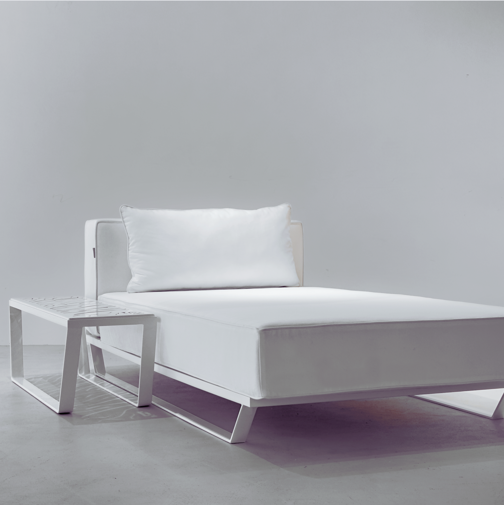 VERDICT Daybeds