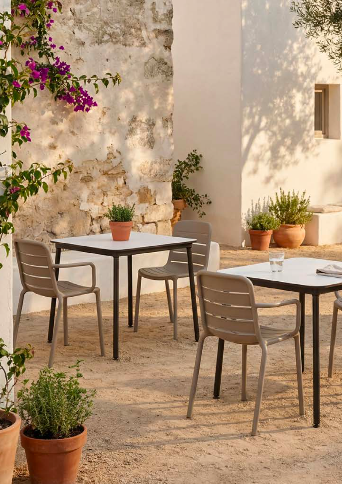 Como Armchair - Set of 24
