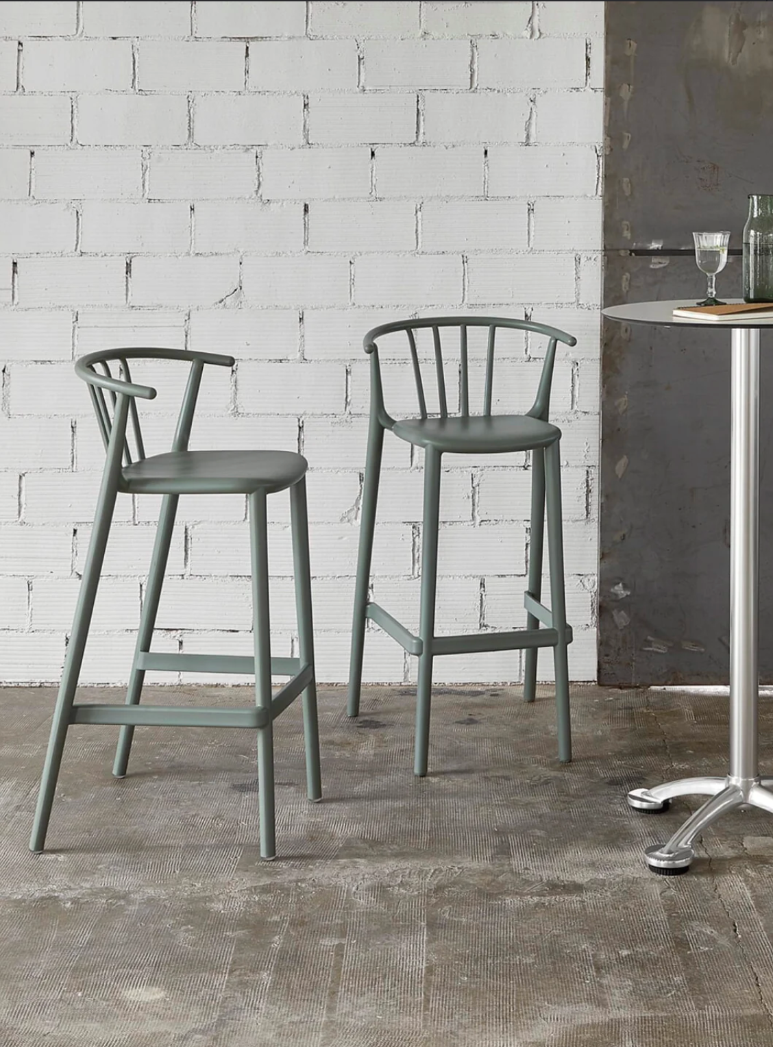 Woody Stool - Set of 12