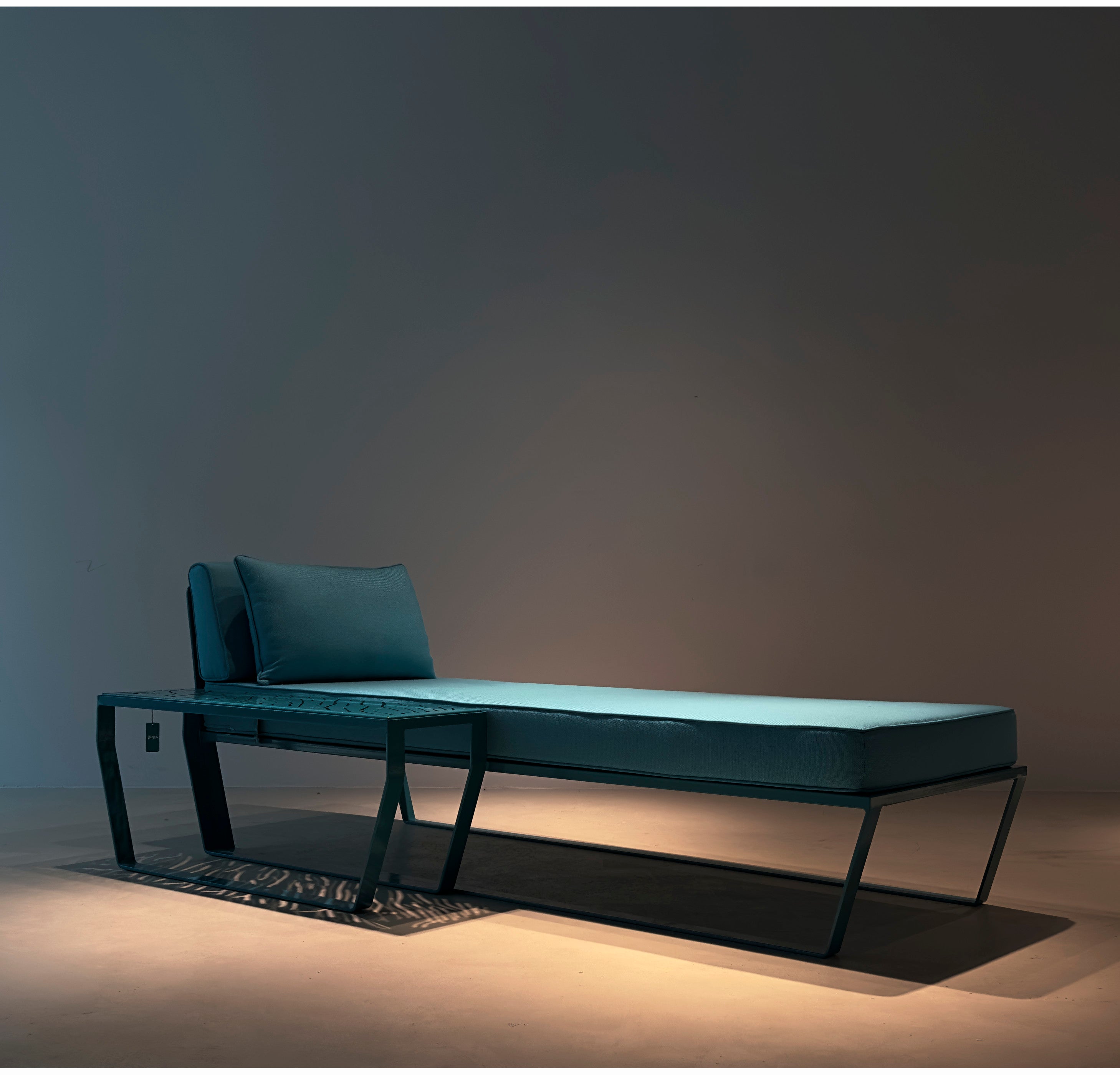 Outdoor Daybed ASTRO The Slim by Bruce Lucy